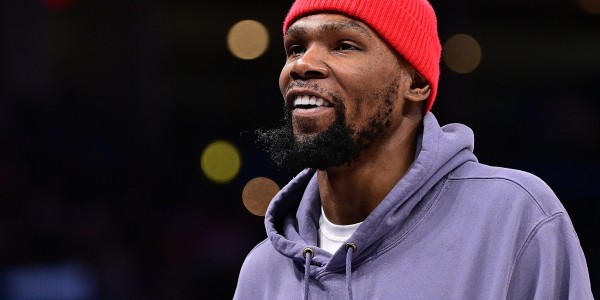 为什么人们更喜欢三分而不是中距离？KD：数据分析贬低了它