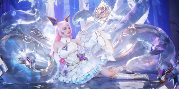 开云入口-狐狸cos：这波是女明星王楚然cos女明星阿狸