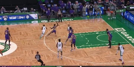 开云入口-12投11铁还错失绝杀 沃克面对詹姆斯已经1胜30负